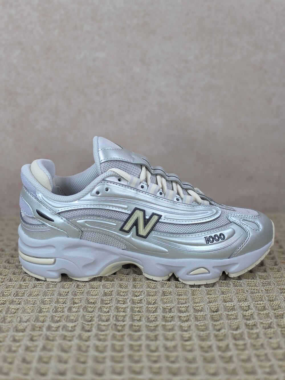 New Balance 1000 M1000FLV Women’s 8.5 Grey Beige – Brand New
